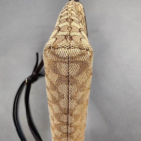 COACH Messenger Crossbody In Signature Jacquard - Picture 13 of 14